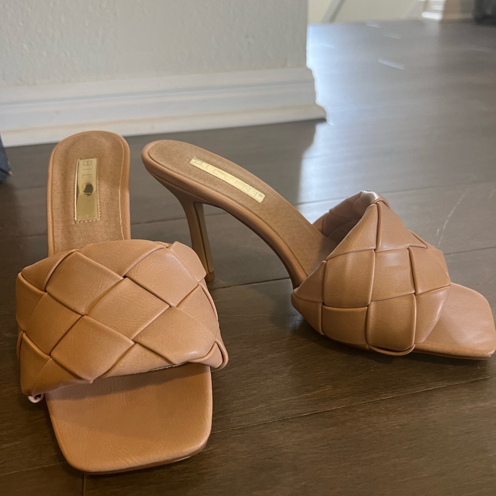 Billing Sandro Heels